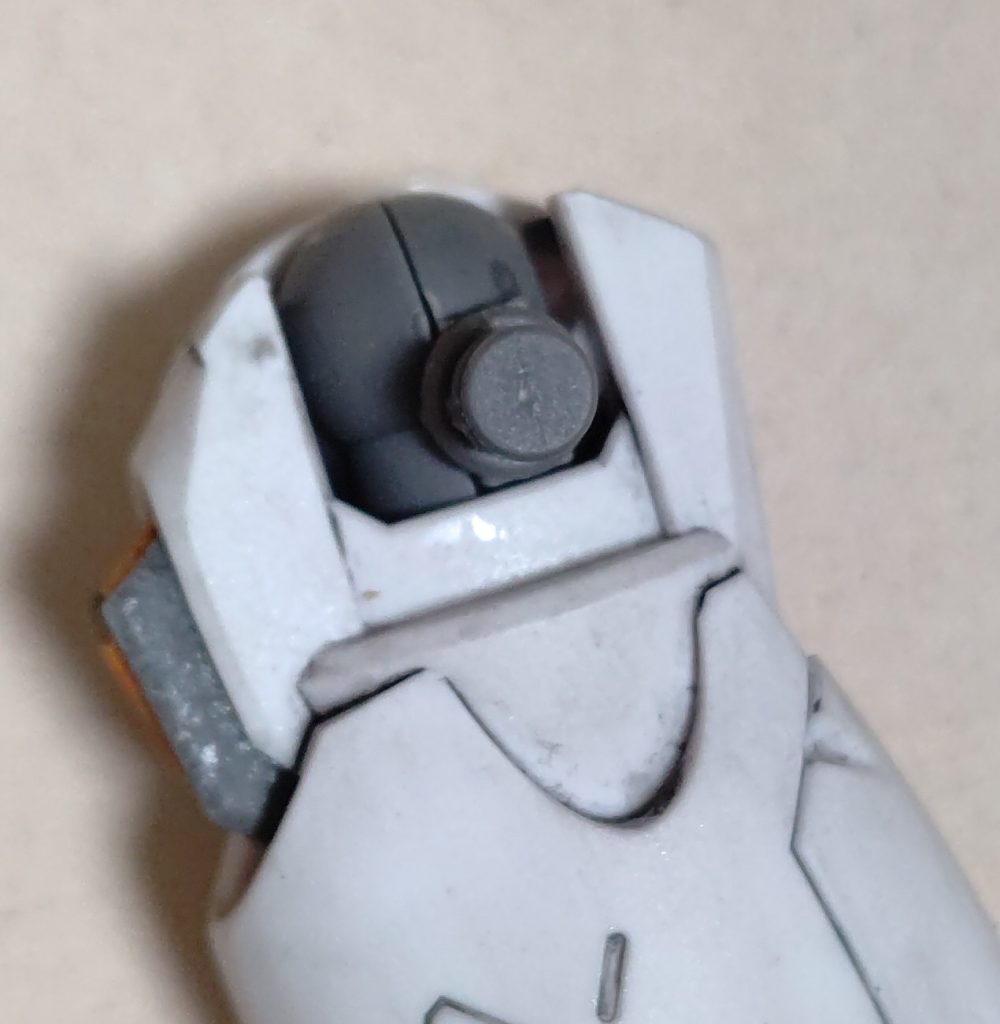 軸を立てれば中で180°回転させられるようです。なおって安心。