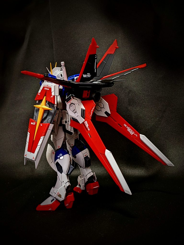 背負い物が重たいので、若干前傾姿勢に(笑)