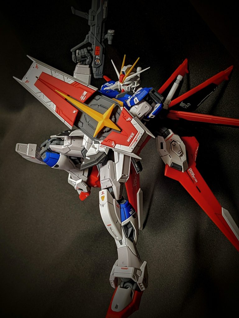 ポージングのセンスが絶望的です…皆さんの作品を見て勉強します！