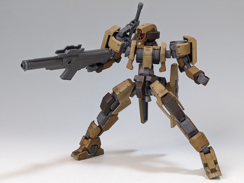 武装は30MMのオプションウェポンその他を流用。どんな機体にも合うデザインで使いやすいですね。