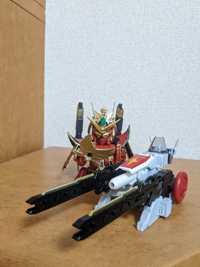 製作中のサポートメカ。