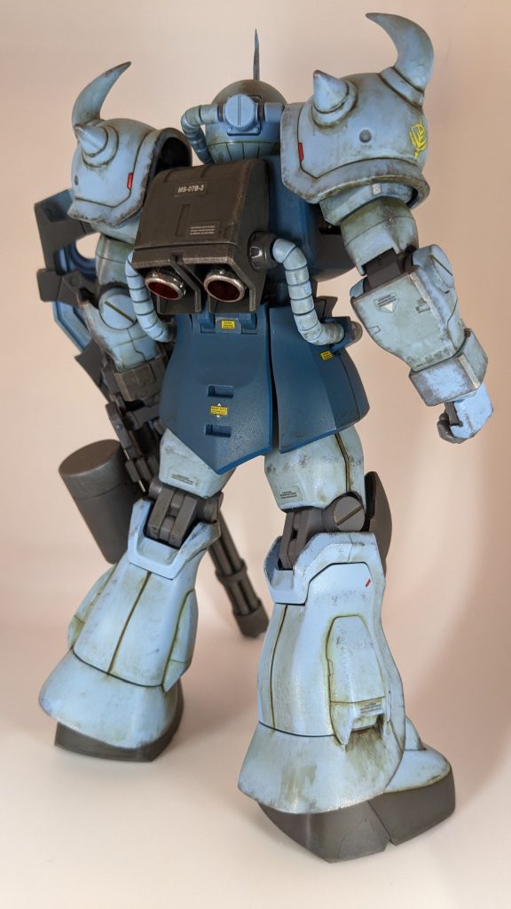 はい、背中はだいぶ手抜き(笑)バーニアだけは頑張ってますね(笑)