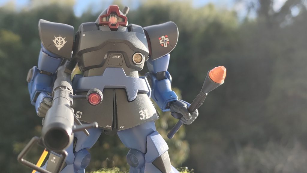 WB隊を滅ぼすのにジャイアントバズだけでは火力不足なのでシュツルムファウストを追加 ケンプファーみたく一色ではなんなのでアクセントにオレンジを入れました 撮影はスマホカメラとコンデジの併用 こちらはコンデジです