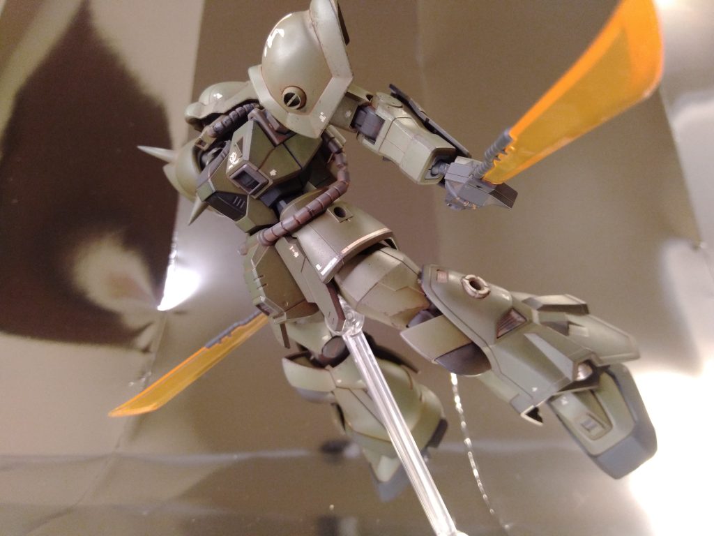 ちょっとポーズをつけてみました。