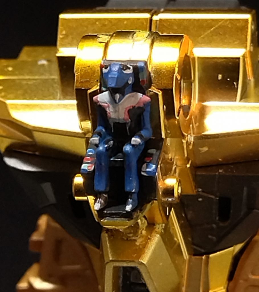 フィギュアも塗りました。↓お約束のポーズ集