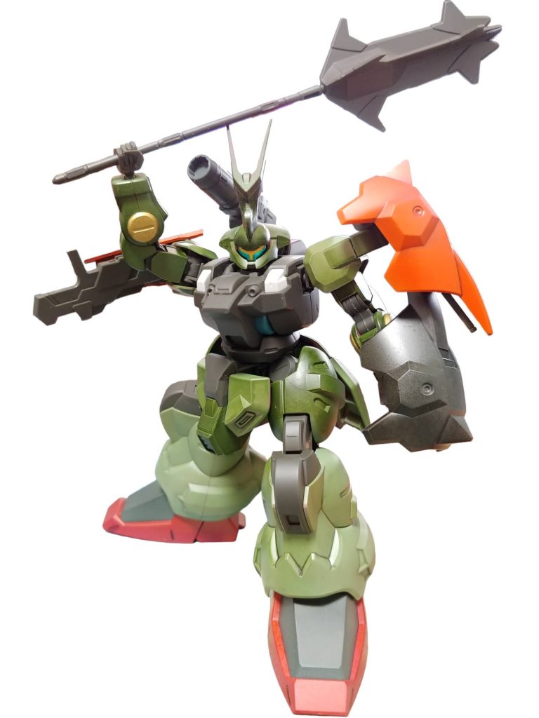 メイスを大きく振りかぶった時に、ホバー走行している機体がメイスに負けてしまわないようにフットパーツを大型の物へ交換。