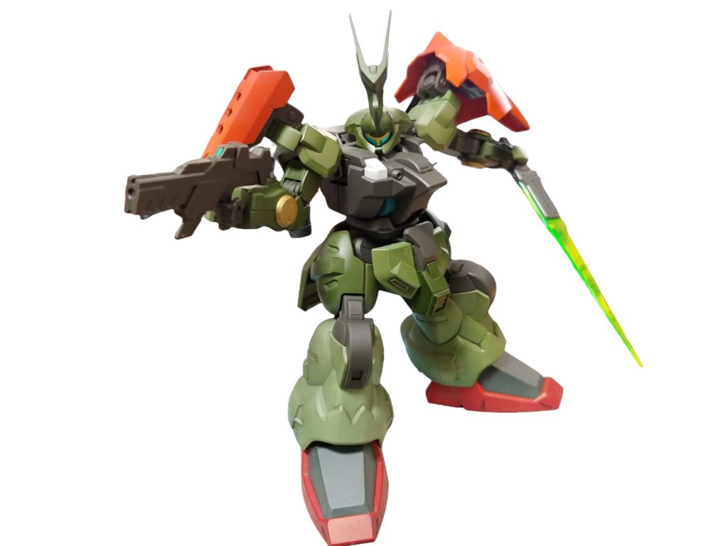 もちろん、ディランザの基本装備のビームライフル、ビームトーチを常備している。