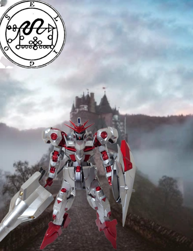ガンダムフレーム72体のうち15番目の機体「白銀の武神エリゴス」悪魔エリゴスは、槍を携えた騎士の姿ということで、そのまま騎士をイメージして作成しました。「黄金の騎士フルカス」とは双璧を成す機体という設定です。フルカスが機動力重視で敵を翻弄しながら仕留めるのに対し、エリゴスは硬い装甲で防御力重視であり、引き付けながら強力な槍の一発で仕留める感じです。ちなみに、巨大な槍は「ガディオン」と名付けました。異形のケモノ7「白銀の武神エリゴス」|パイナップル少佐さんのガンプラ作品|GUNSTA(ガンスタ) (gumpla.jp)