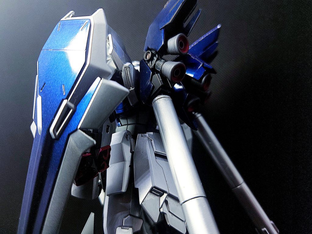 青部分はガイアノーツのプリズムブルーブラック、これは光沢の方が好きですね