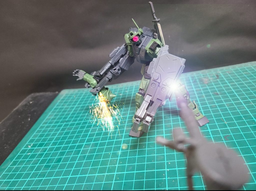 ジャキッジオン兵「ぐっ!!ヤロォォ!!」