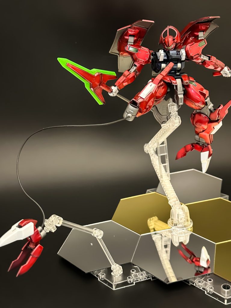 足飛ばすやつ塗装したせいなのか足首側にリード線通すのむずかったです...この撮影用スタンド、作った時は何も考えてませんでしたがこういった浮かす用の棒も付けられるんですよね～。アクションベース４とセリアのミラータイルで簡単にできますので是非お試しあれ。