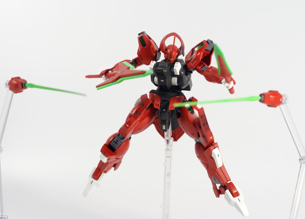 ベース使って浮かしてます