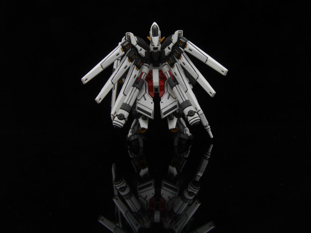 今回も、背景は、特級暗黒布 太黒門のA4サイズで、床は、黒色の下敷きです(笑)結構、しっかりと反射してくれるのでイイです◎