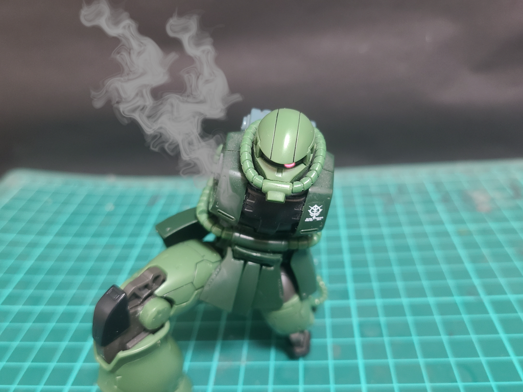 ジオン兵「貴様らに…襲われた俺の部隊の仲間が人質に捕られた…！そしたら「味方を騙して殺せじゃなきゃ仲間を殺す」と言われた！」「俺はただ見てることしか出来なかった…だが隊長は捕まった仲間の為に味方を騙して後ろから撃った…！」ジオン兵「なのにキサマ等は隊長を…俺の仲間を無残に殺した！「卑怯者」共め！！」ハウンドβ「…ですって…私よく分かりません…」ハウンドδ「…オレら関係ないよな…？」ジオン兵「キサマ等は連邦軍じゃないっ…軍人の被った化け物だ！！キサマ等は…っ」