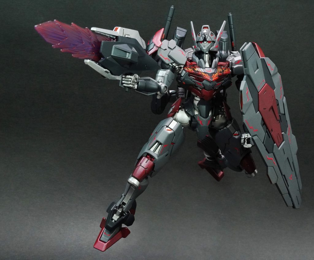 GM ラインデカール No.6「ニューロン」 レッド　を使用。赤の神経細胞に蝕まれたようなイメージが作れました。胸部シェルユニットとの親和性も出ました。