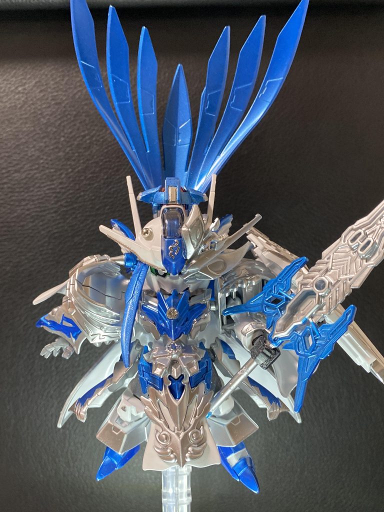 白とシルバーなのでチカチカします、、、