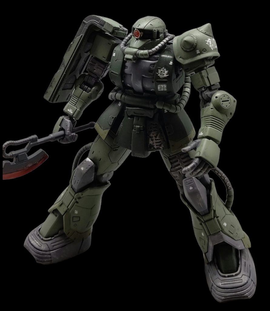 ガンダムカラーのMSグリーンをそのまま使っています。ダメージ部の色分けはマスキングゾルを使用しました。