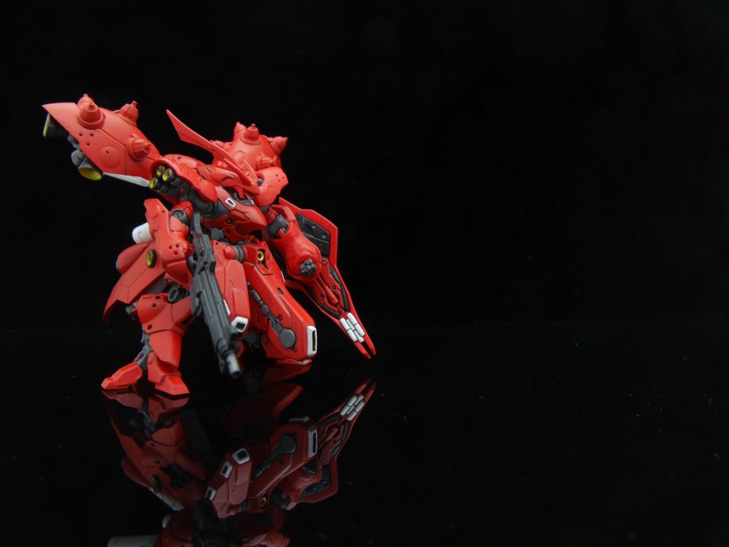 撮影ブース買って、カメラの設定を調べつつ色々弄ってみて、何とか撮影出来ました。。。。撮影って大変ですね、、、(-_-;)