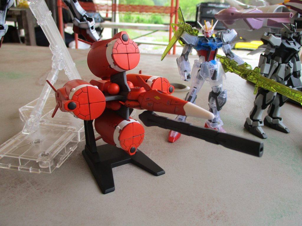 隣のストライクと比べると意外と大きい