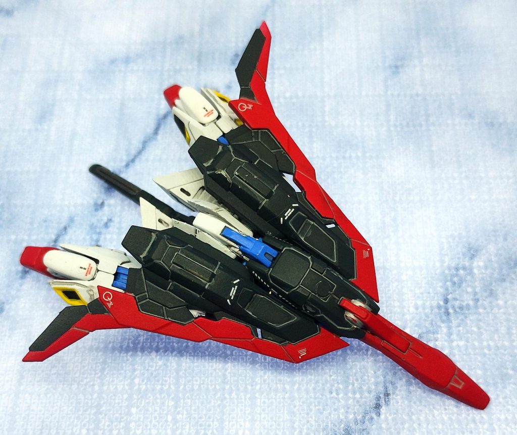 隙間埋めのフロントスカートは見た目優先で向きが違います