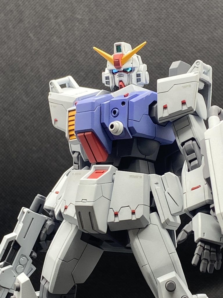 HGUC陸戦型ガンダム–3枚目/制作者：パティシエ