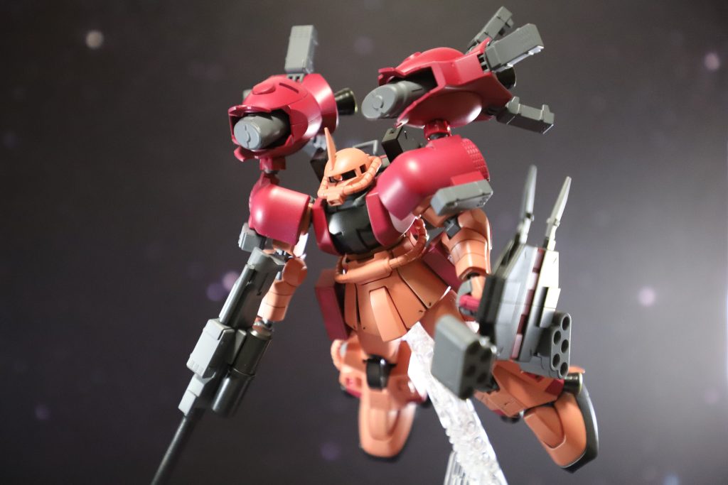 いつか対カイザー戦の再現をしたい夢があります。艦載機のザク達に囲まれてピンチのザクアメイジングやりたいのです。