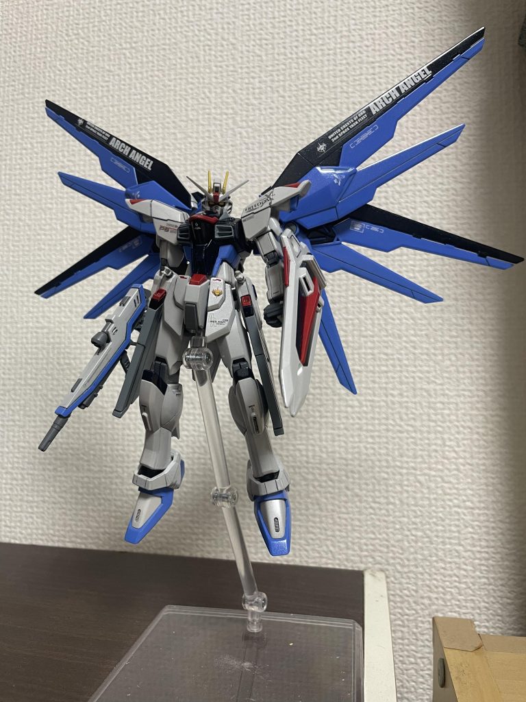 ただ浮いてるだけなのにカッコイイです…w