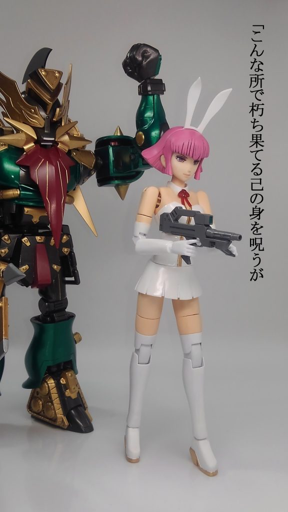 ハマーン! うしろ―!肩関節の向き間違えてますね。肉抜きが前になってました。ここで気付いて直しました。