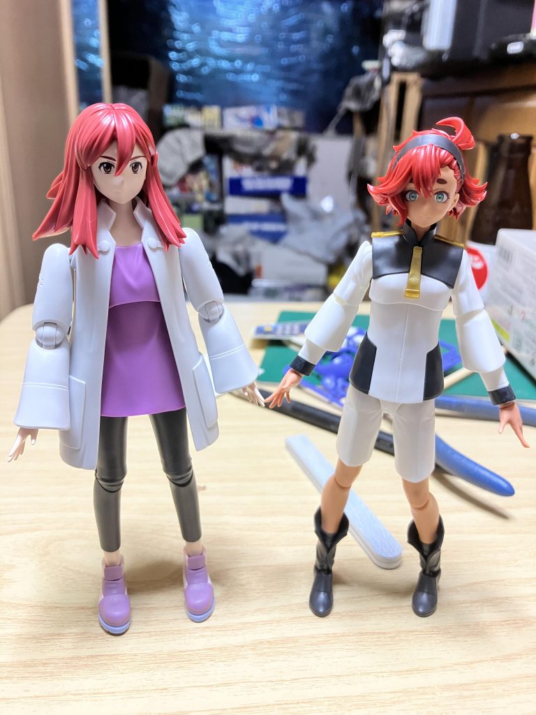 シオンとスレッタ比較。…バンダイさん頑張ったなぁ(しみじみ)