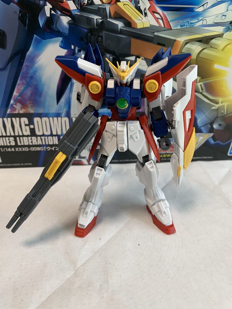 素組みです。結構色分けされていますが、ダクト等が寂しい感じです。