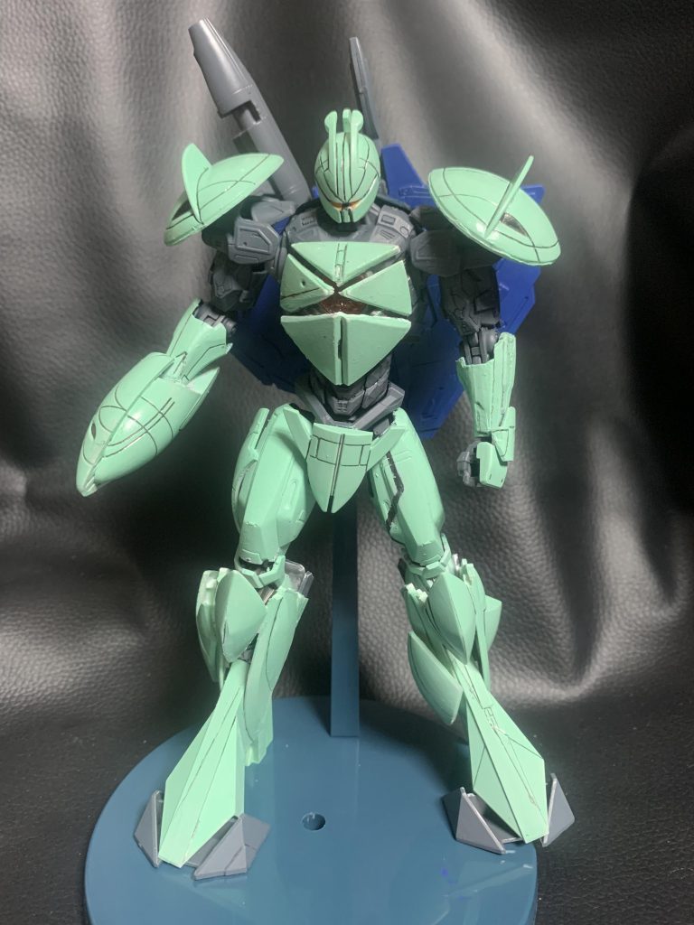 通常形態。塗装はシタデル筆塗りです。