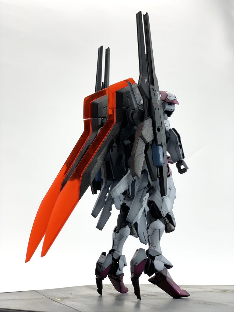 シールドを利用している時は、バックパックにソードを担架