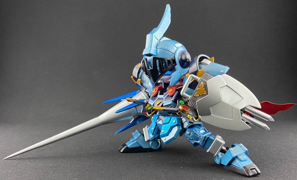 ロングランスとスパイクシールドを装備。