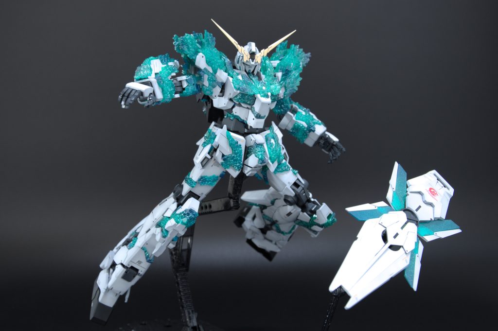 エモーションマニピュレーターは一関節ずつ慎重にほぐしました。微妙なニュアンスの表現が自在にできるのでいじってて楽しいです。多少はポロリしますが;