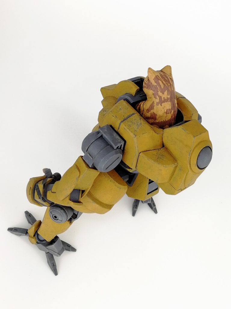 コクピットには一応計器パネルも付いてたり。