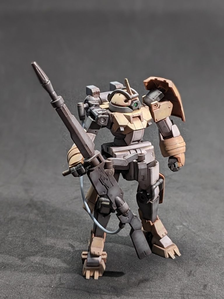 胸ダクト、右肩アーマーを変更。両腕周り、胸にディティール追加。