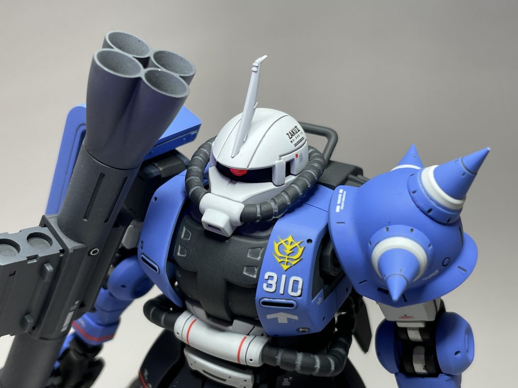 スパイクアーマーやブレードアンテナはビルダーズパーツでカスタムしました。少尉だったのに専用機を与えられていたのは、強化人間ゆえの期待の表れでしょうか。