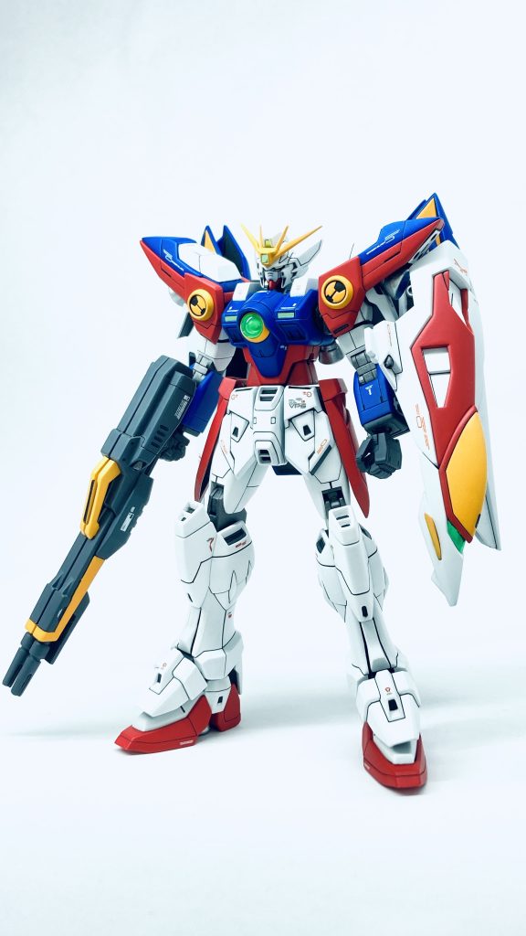 つま先を1mm、足首と太腿を合わせて2mm、腰で2mmを延長、肩の位置を1mm下げ全体的にエッジ出しをしております。