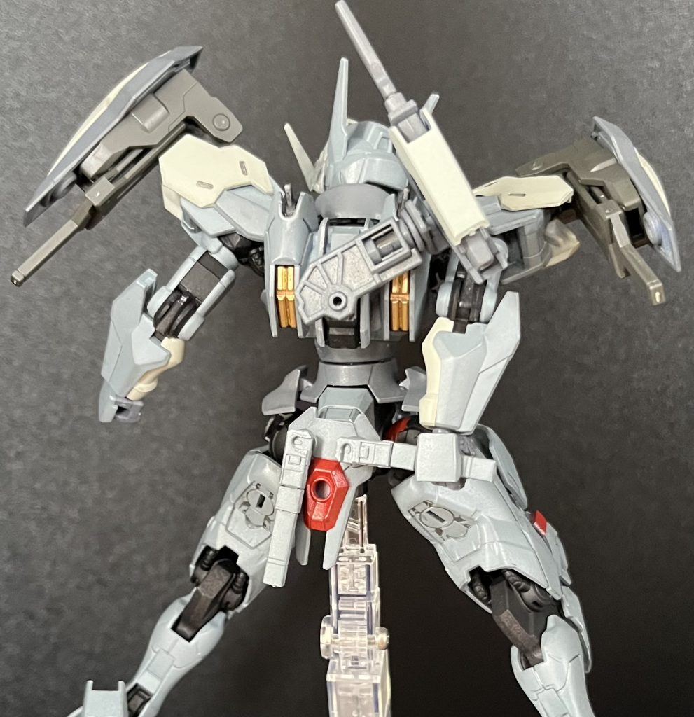 Siriのサーベルラックが稼働します。