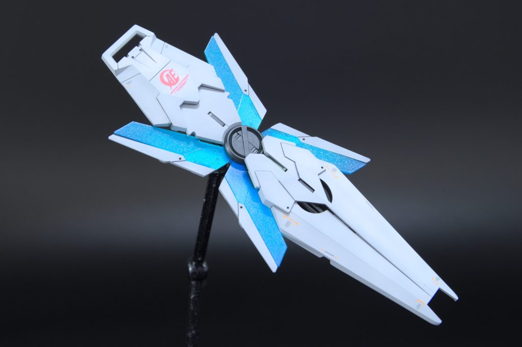 塗装のお試しは余剰パーツで組んだシールド。本体に接続はできませんが、ダボ軸があるのでディスプレイスタンドに接続可能。