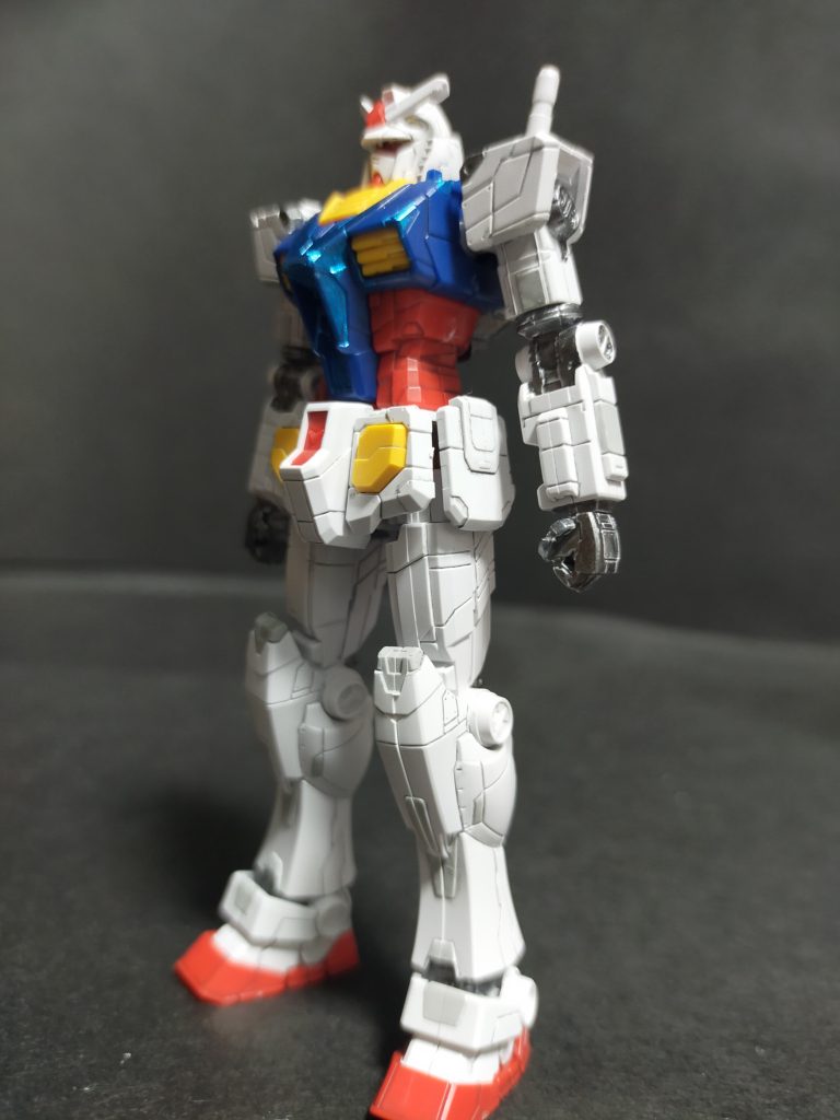 私の趣味に興味のない、むしろ邪魔にすら思っているはずのカミさんから驚きの提案。ガンダム見に行く?マヂか!内心ニヤリ(*^^*)動くのを見てみたいというので、もうすぐ終わりを告げる横浜ガンダムを見ようと、サテライトまでレッツゴー!