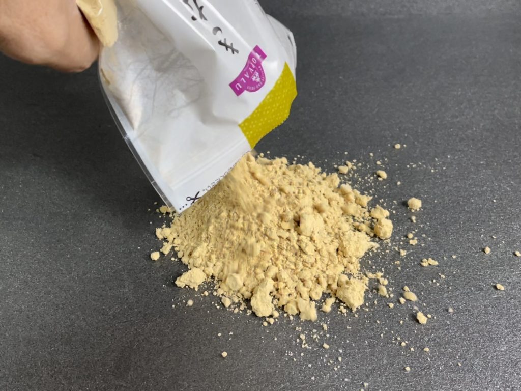 砂は、実はきな粉で再現。粒の細かさがスケール感に合っているかなと。