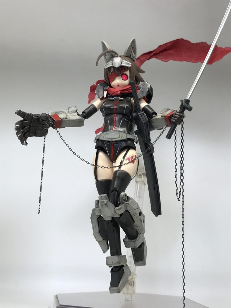 美プラ初作品にしてはなかなか自分好みの作風で可愛くできたような気がします☺️ボロボロマントを装備させようと思ってましたが、忍者ってことで今回はマフラーだけにしましたメカ部分はいつものお手軽汚しこれぞ汚プラと美プラのコラボレーション🙄