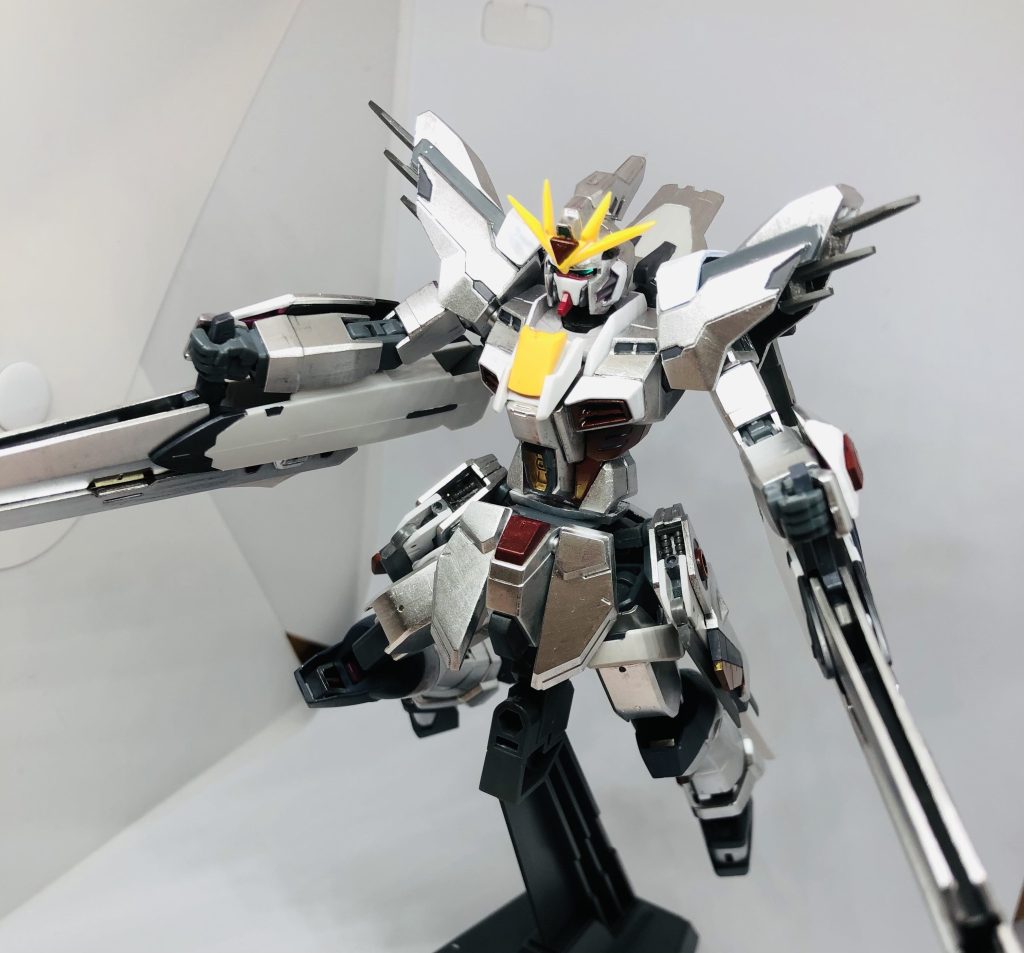 F91要素のヴェスバーも装備しています。ラブファントムのリニアガンとバエルのバインダーを使って展開できるようにしています。