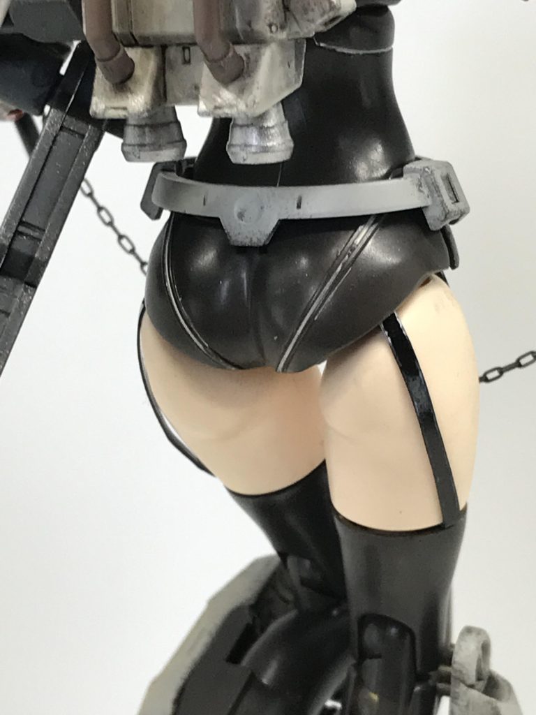 この写真…もしかしてアウト?😅人間じゃないよ?アンドロイドだよ?だからセクシーでもセーフですよね?(笑)いや…これがアウトならバンダイがわい○つガンプラを発売したことになりますねだって加工してないガンプラの一部を拡大しただけだもん🙄もちろん合わせ目消しやゲート処理はしてませんぜ