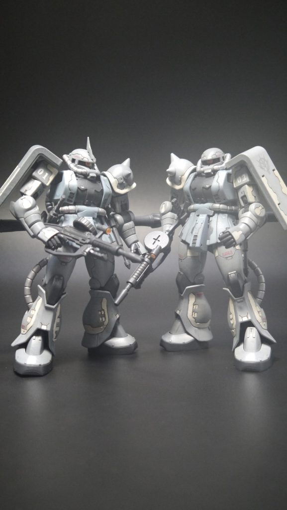 2人で立ちショット。なぜかモヤがかかってしまった。