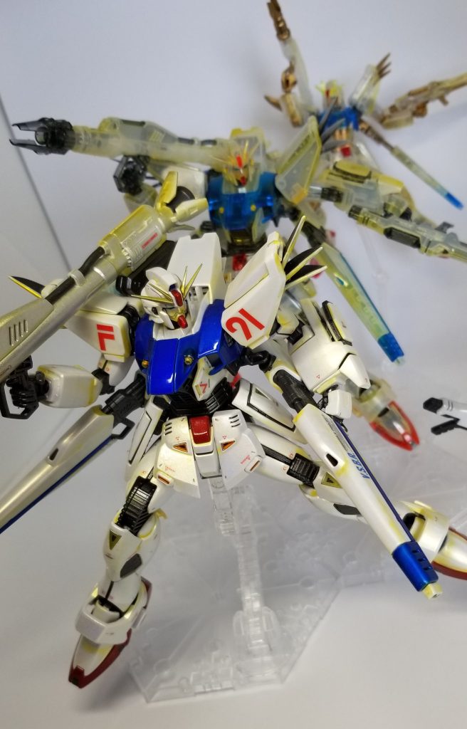 3体あるので飾るときに場所取るのが難点…。でも、F91好きだから大丈夫!最後まで見ていただきありがとうございました。