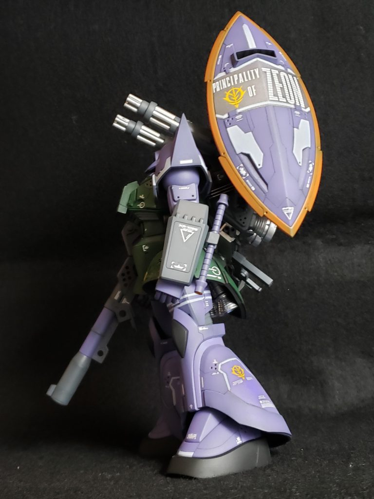 本体も武装も頑張ったんですが、一番のお気に入りはシールドのディテールとデカールが良かったと自分をほめてます！笑