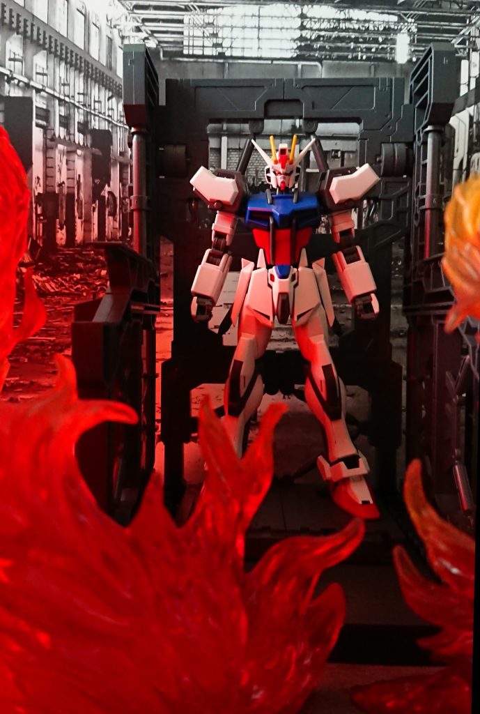 HGCE 1/144 GAT-X105+AQM/E-X01 エールストライクガンダム–2枚目/制作者：黒井 響介