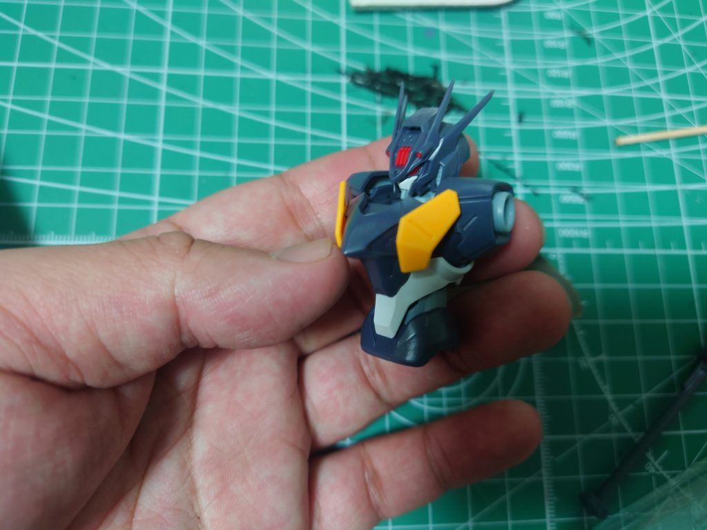 アンテナは触ったらチクチクするくらいガッツリめにシャープ化しています。
